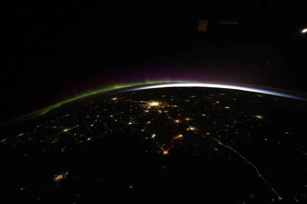 NIGHTSIDE orbital night studio website preview