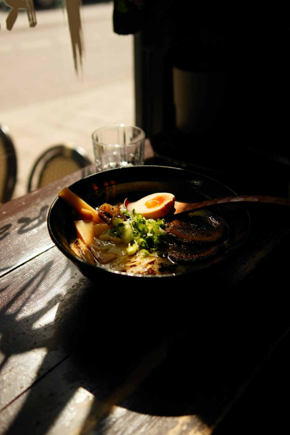 NINE SEATS ramen counter website preview